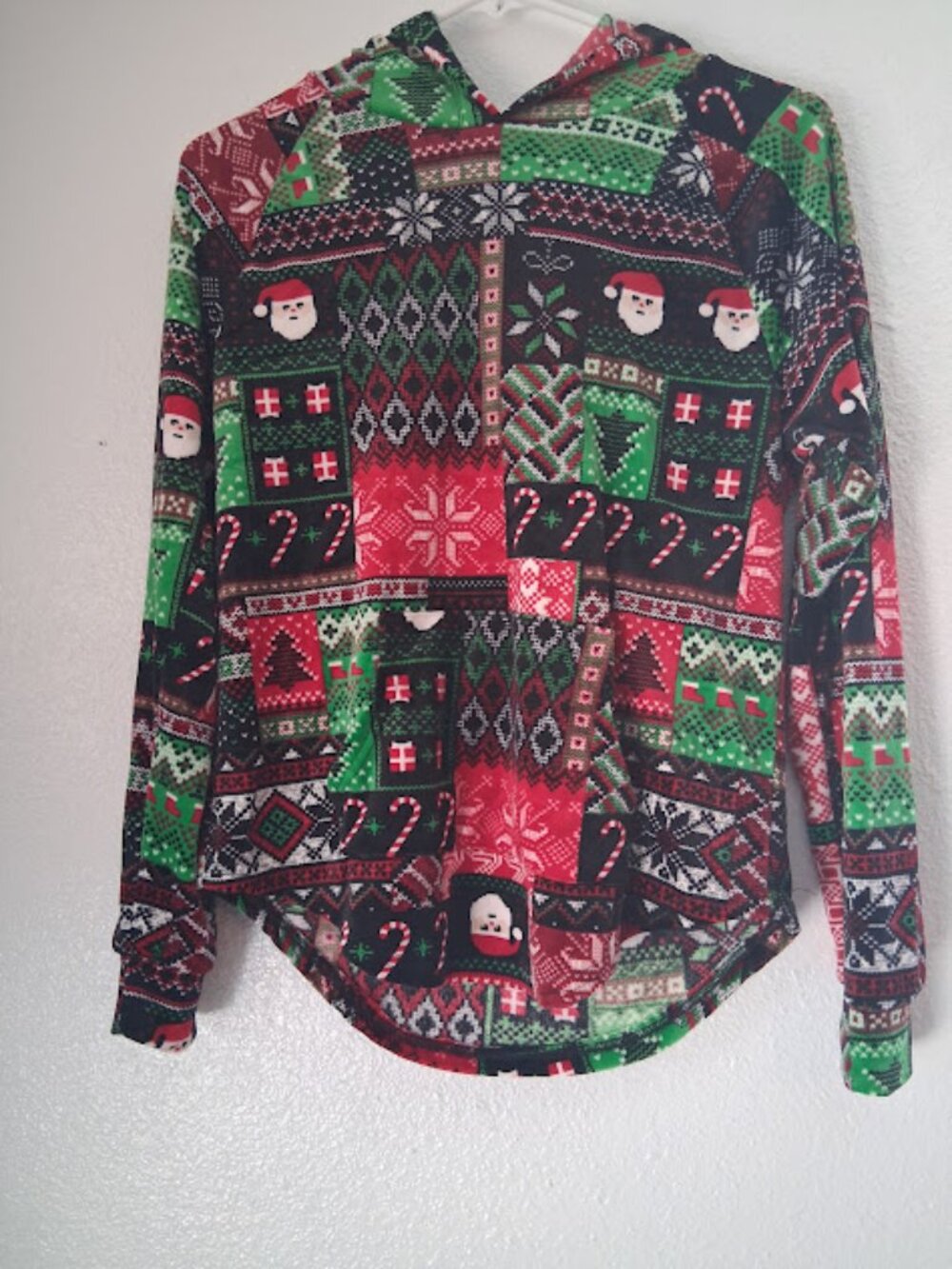 No Boundaries women's size S (3-5) Christmas pullover hoodie